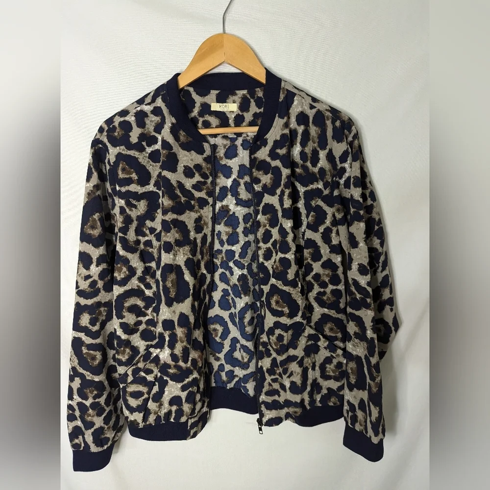 KORI AMERICA Jacket Women's Small Cheetah Print Full Zip Pockets Lightweight Top